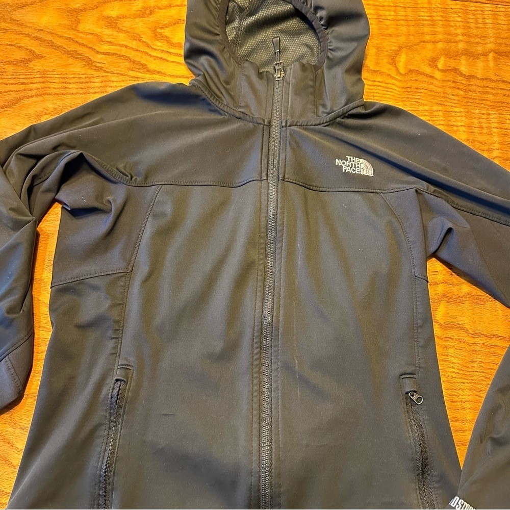 Women’s The North Face  Windstopper  Preowned